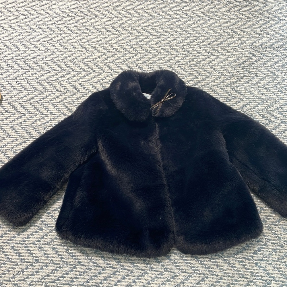Abel &Lula faux fur Navy coat. Size 4 girls